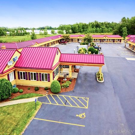 Amherst Inn & Suites 外观 照片