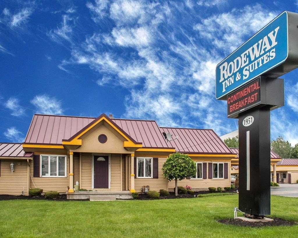 Amherst Inn & Suites 外观 照片