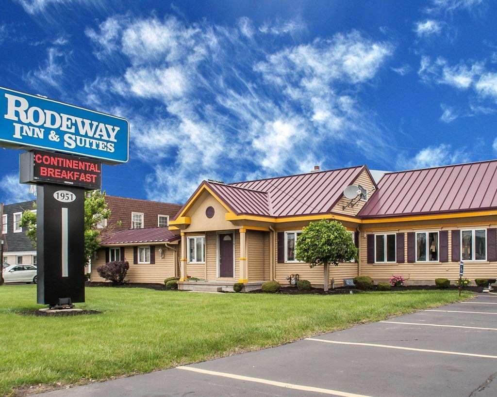 Amherst Inn & Suites 外观 照片