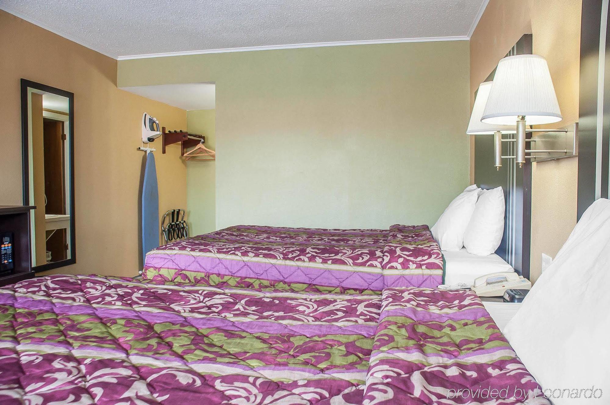 Amherst Inn & Suites 外观 照片