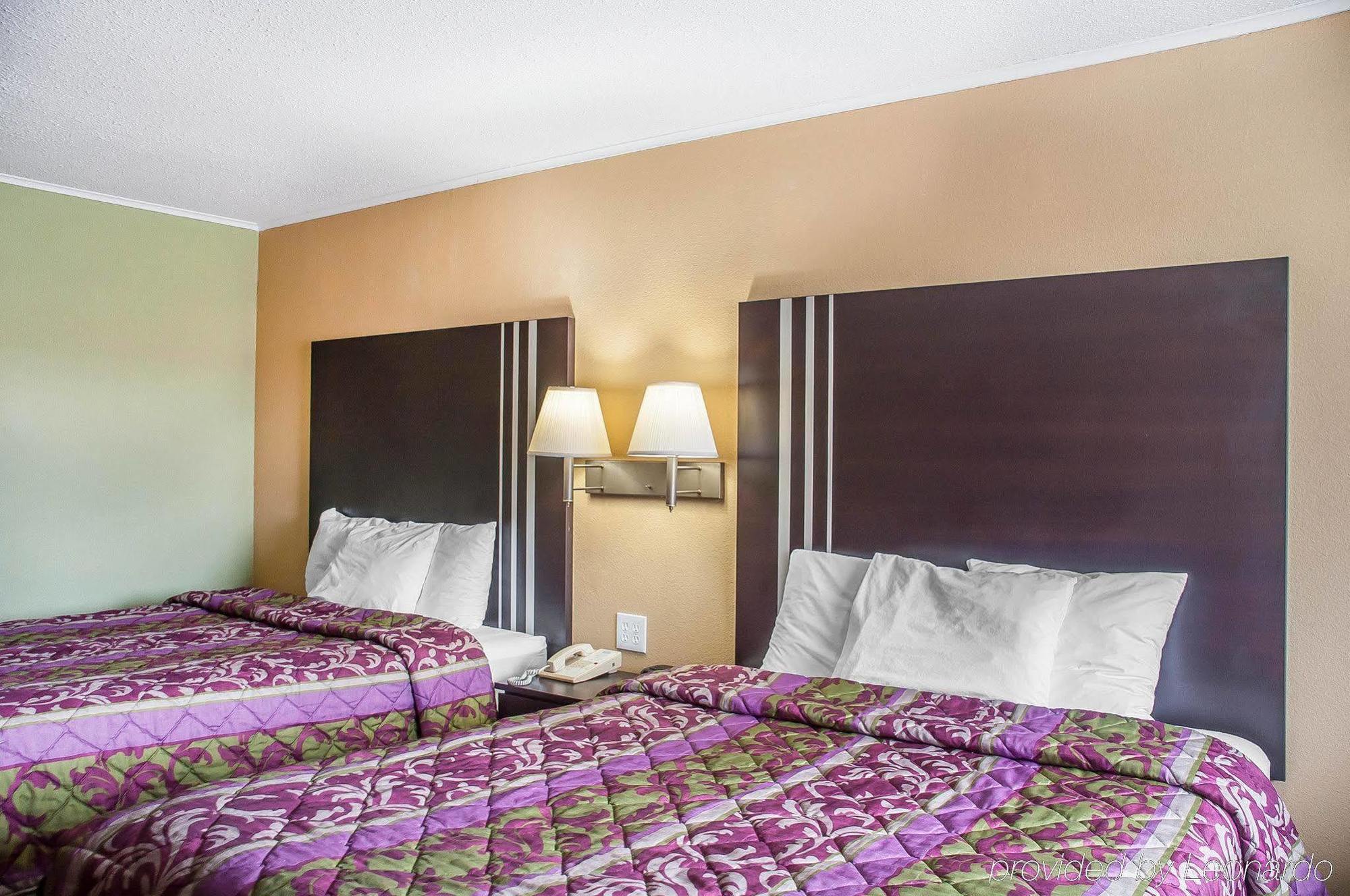 Amherst Inn & Suites 外观 照片