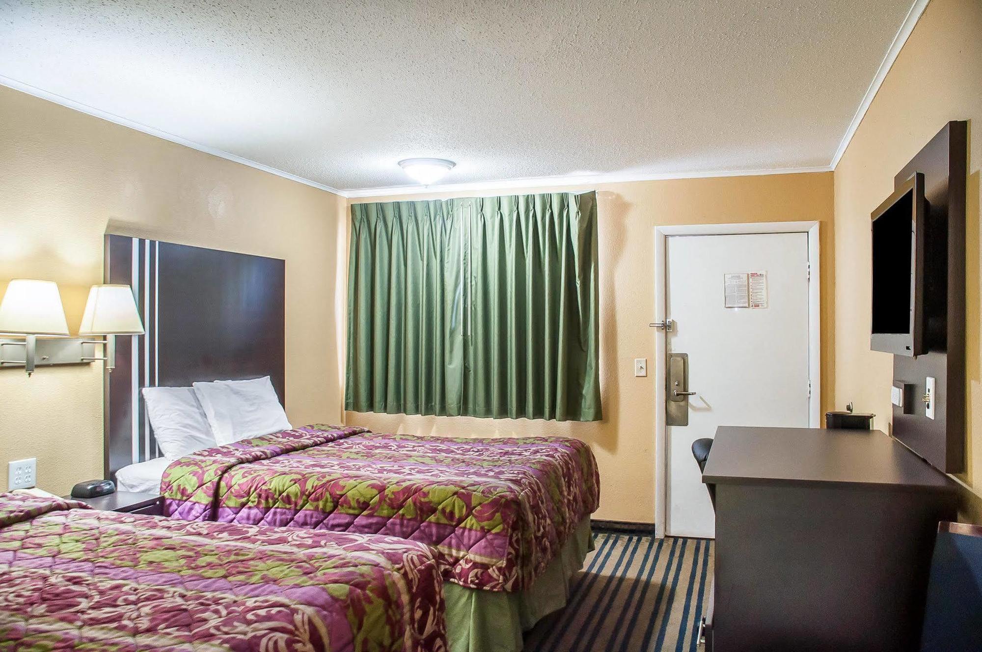 Amherst Inn & Suites 外观 照片