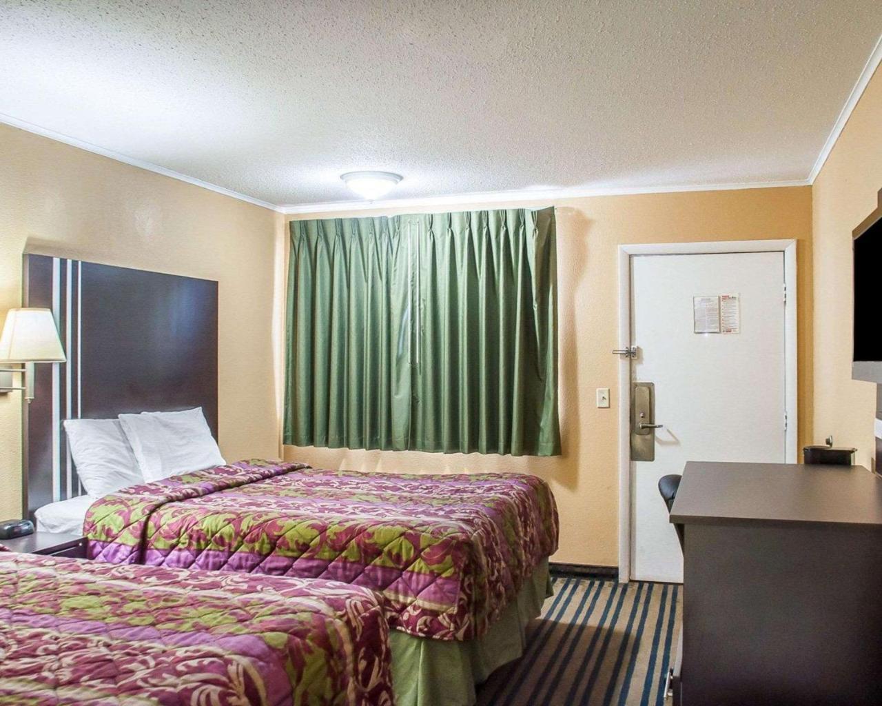 Amherst Inn & Suites 外观 照片