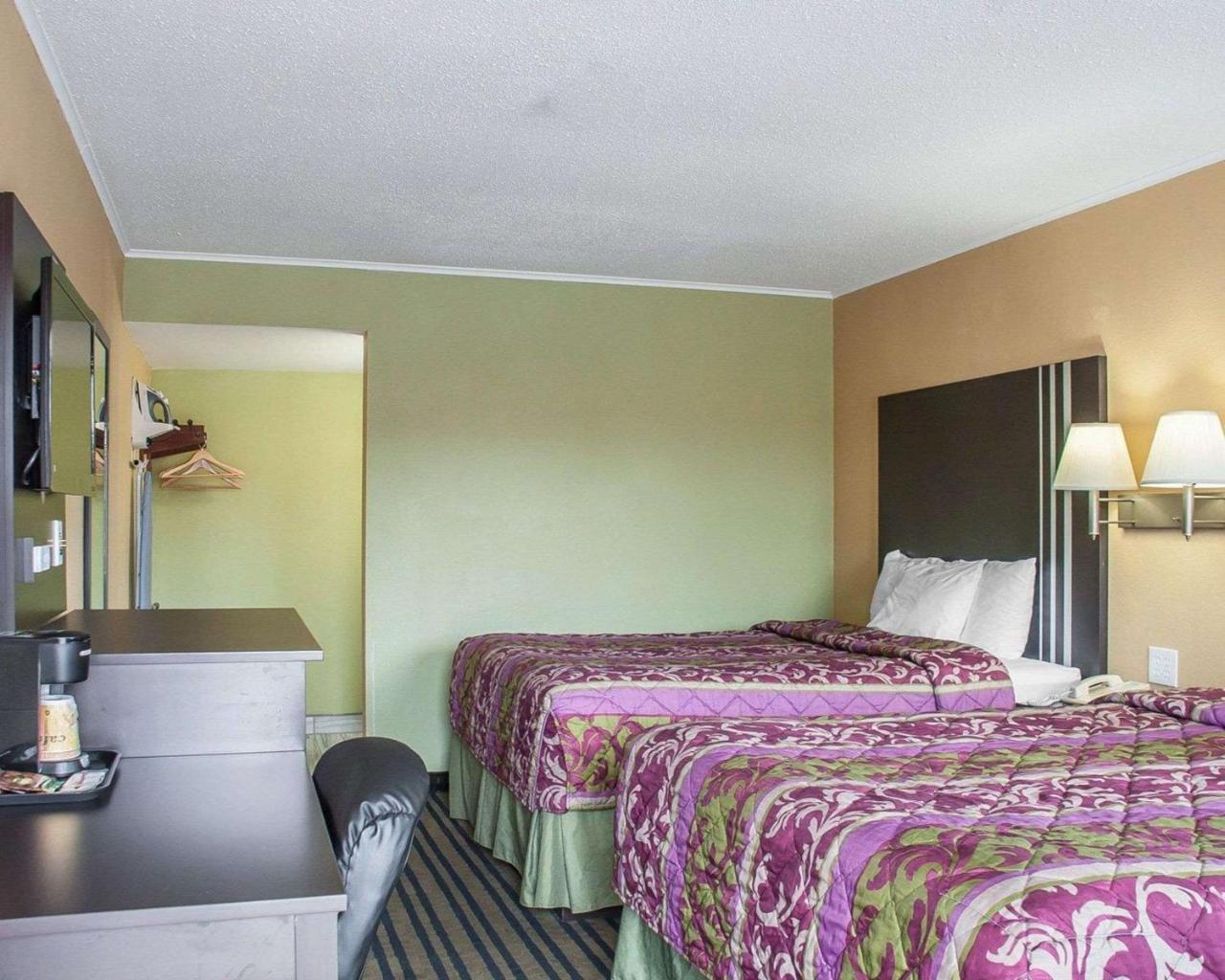 Amherst Inn & Suites 外观 照片