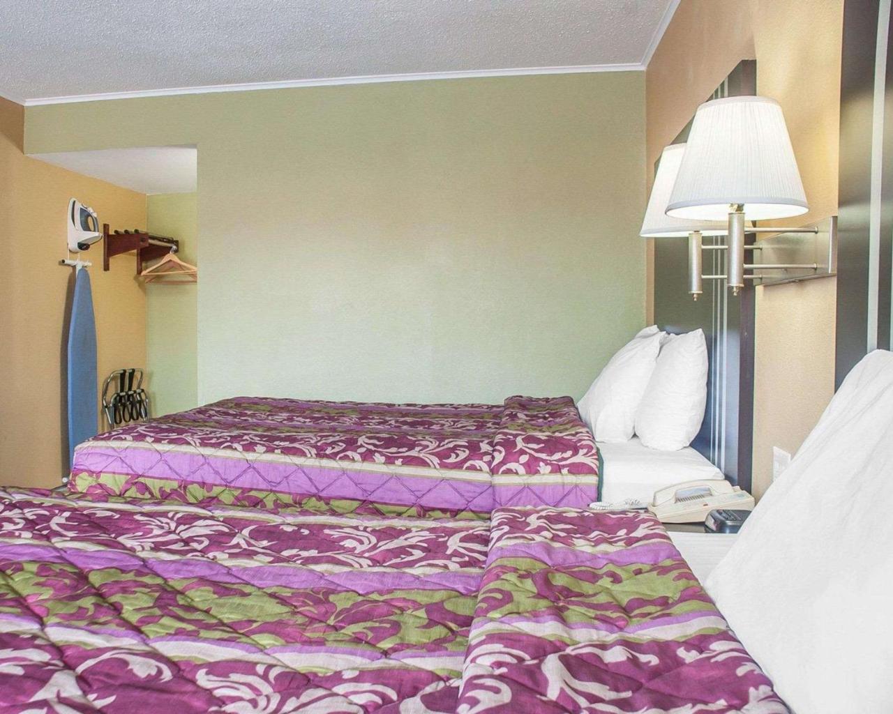 Amherst Inn & Suites 外观 照片
