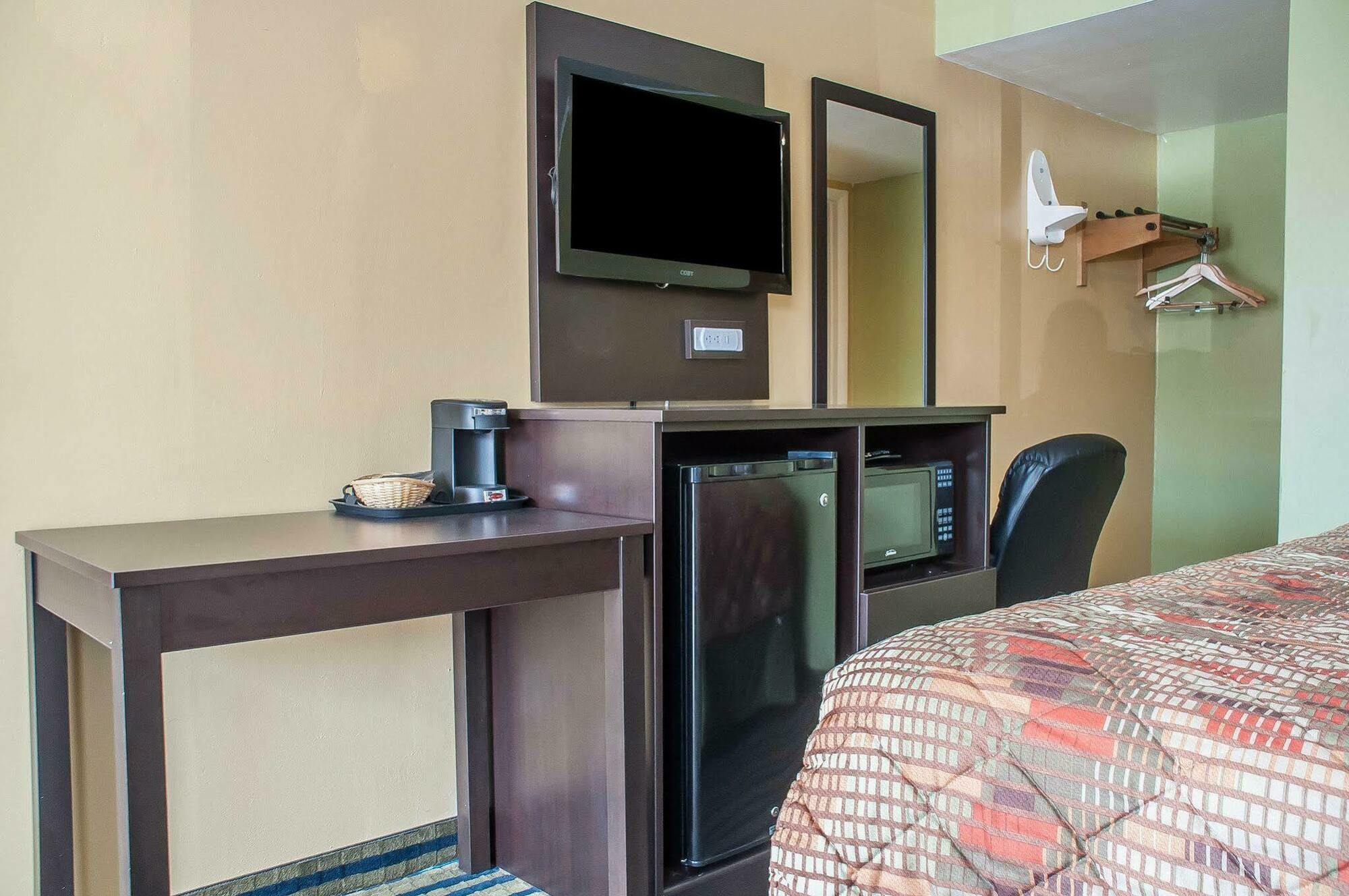 Amherst Inn & Suites 外观 照片